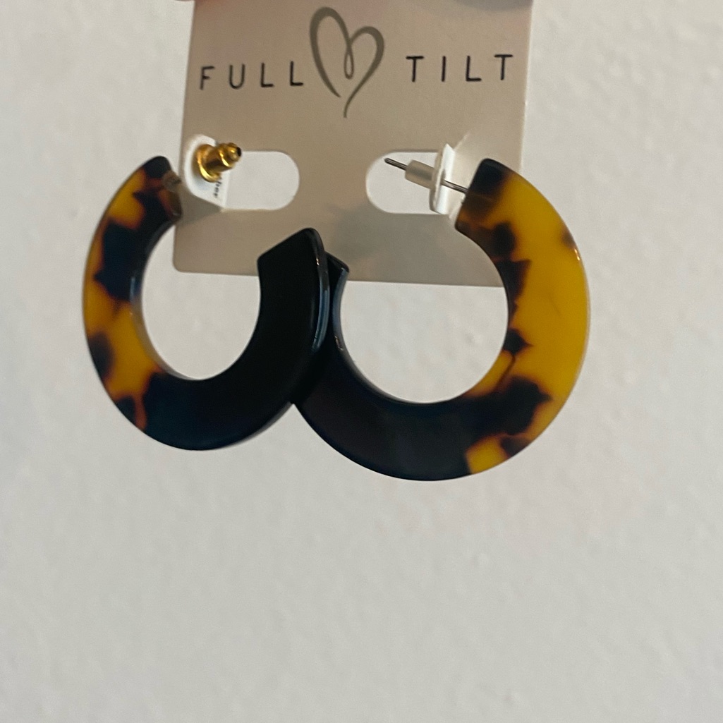 Free W Bundle Full Tilt Earrings Brown & Black Hoop